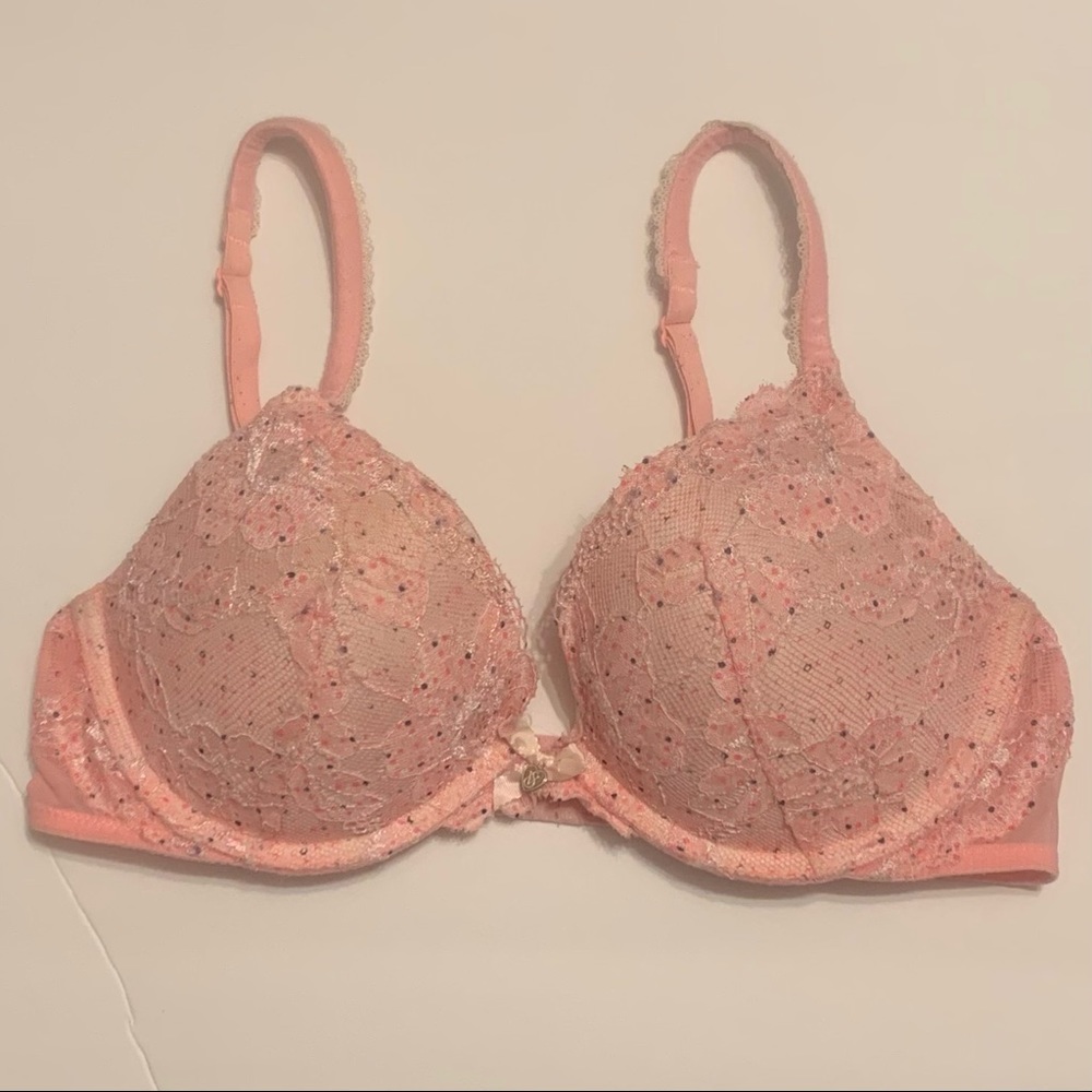 Victoria Secret Body By Victoria push-up 34c